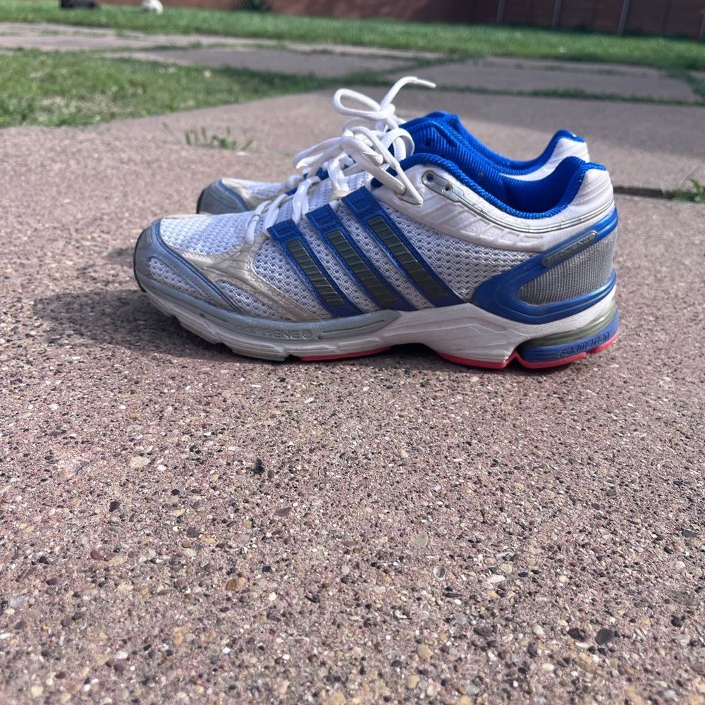 Adidas White and Blue Athletic Shoes with Streamlined Design